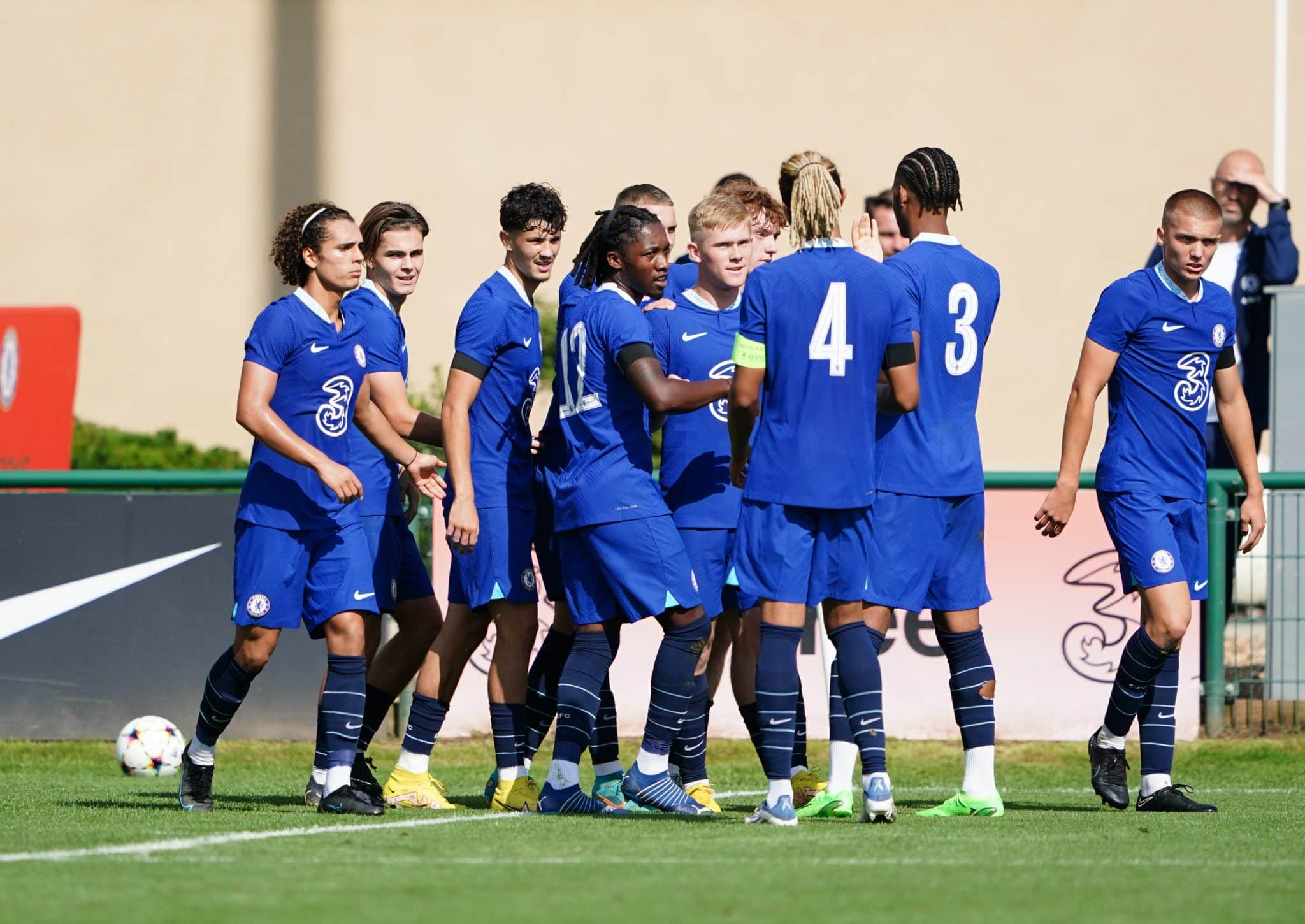 Where do Chelsea academy play?