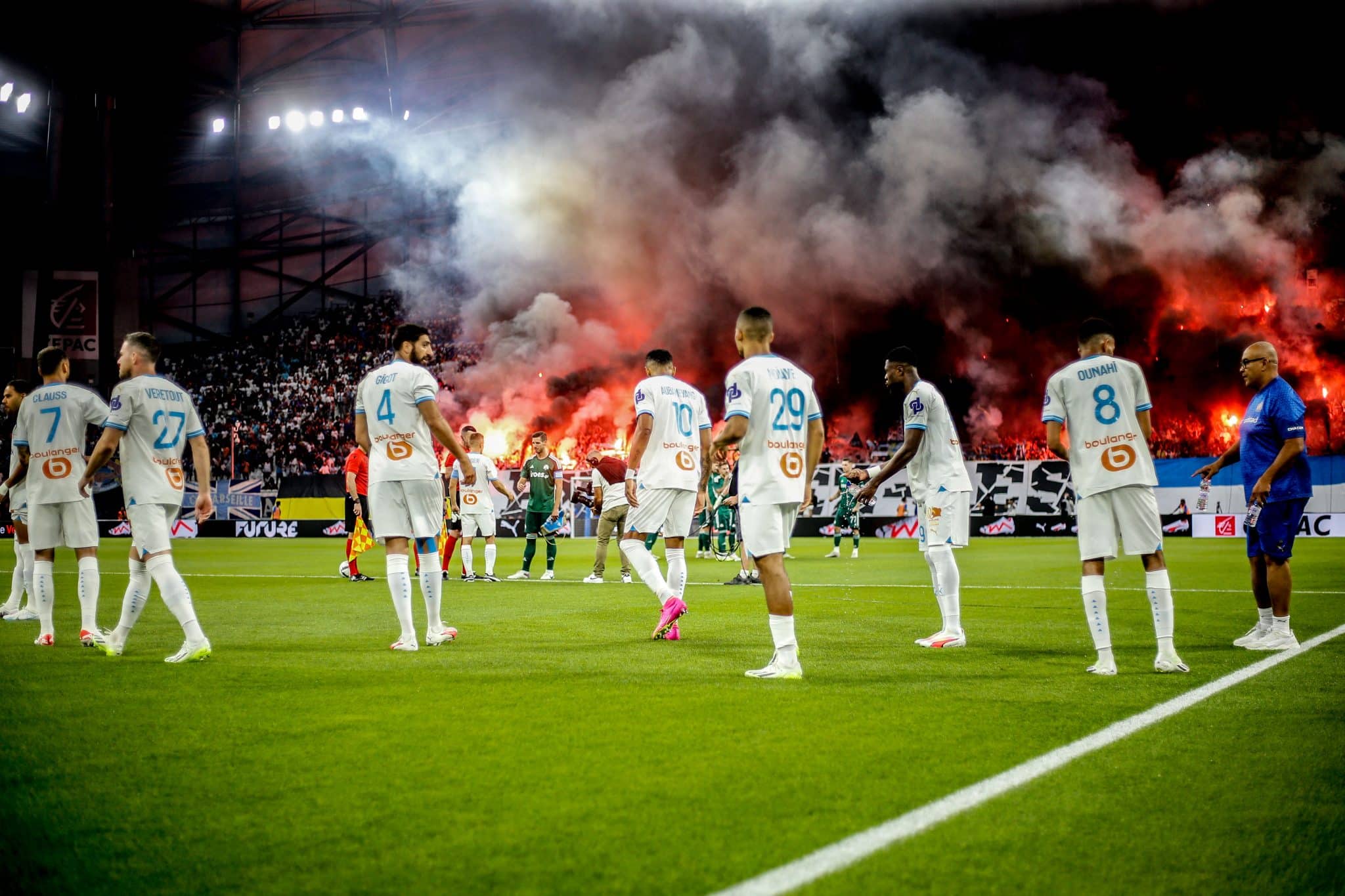 French Supporters Association protest over punishments for flares