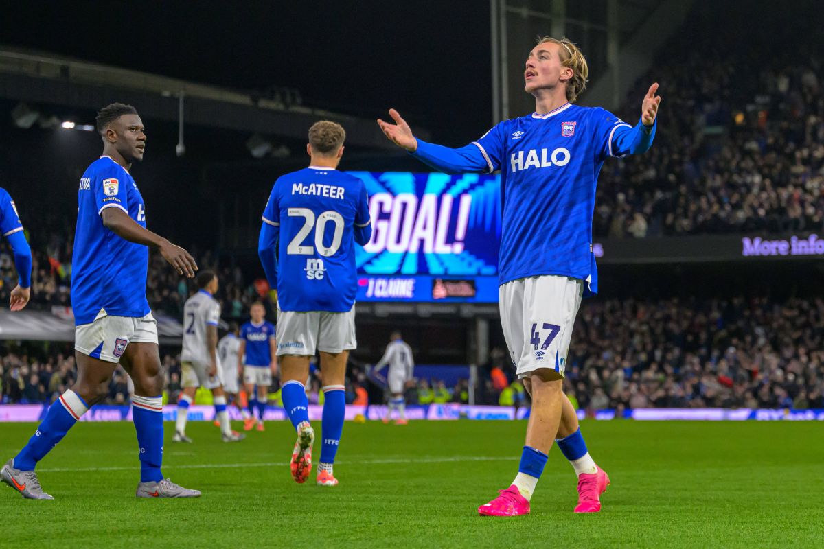 Football clubs near me: A guide to teams in each of England's regions 4 Sports Press Photo