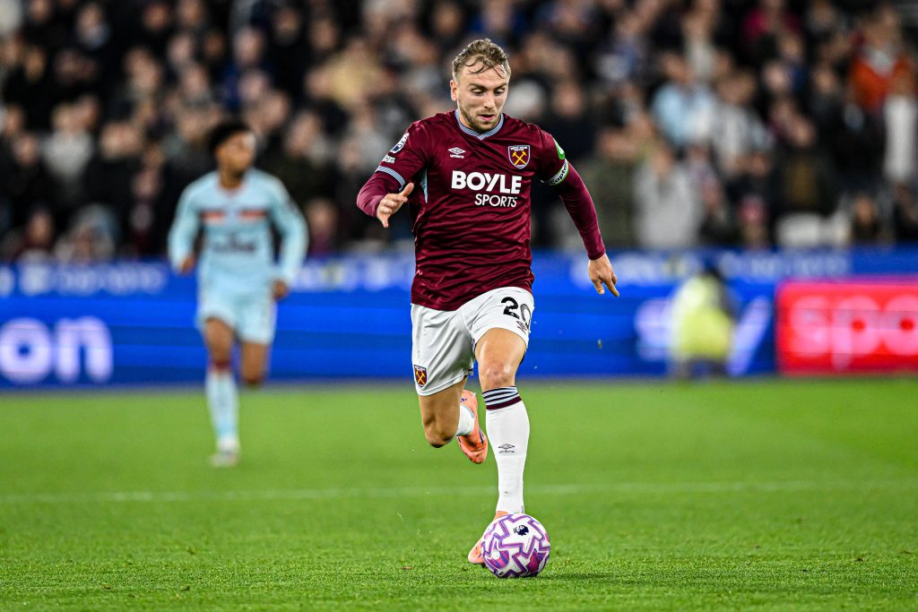 Jarrod Bowen Chant: Lyrics, tune and story behind West Ham's song for their goalscoring hero 1 Jarrod Bowen chant