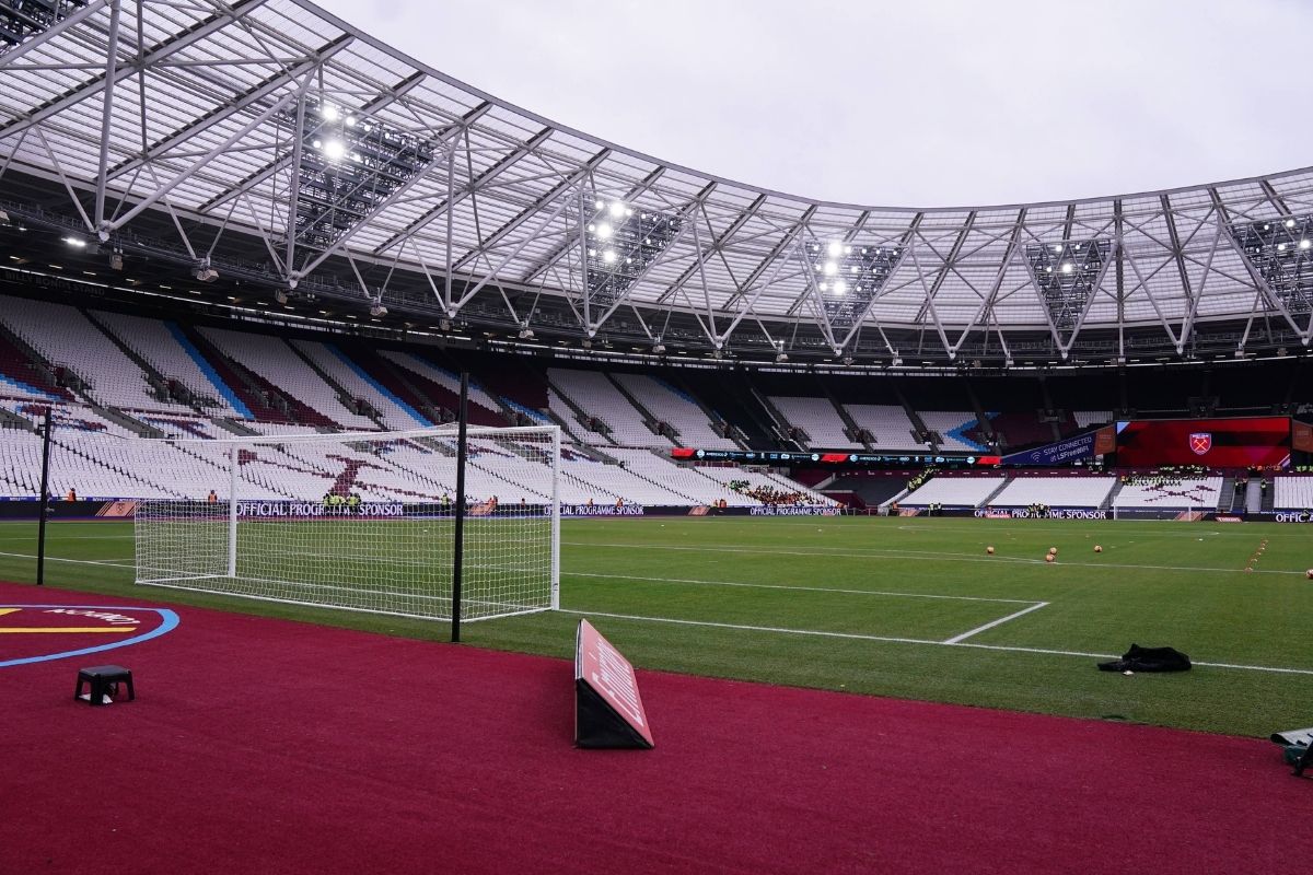 West Ham ‘on the edge of a precipice’ as David Sullivan now sent stark London Stadium warning