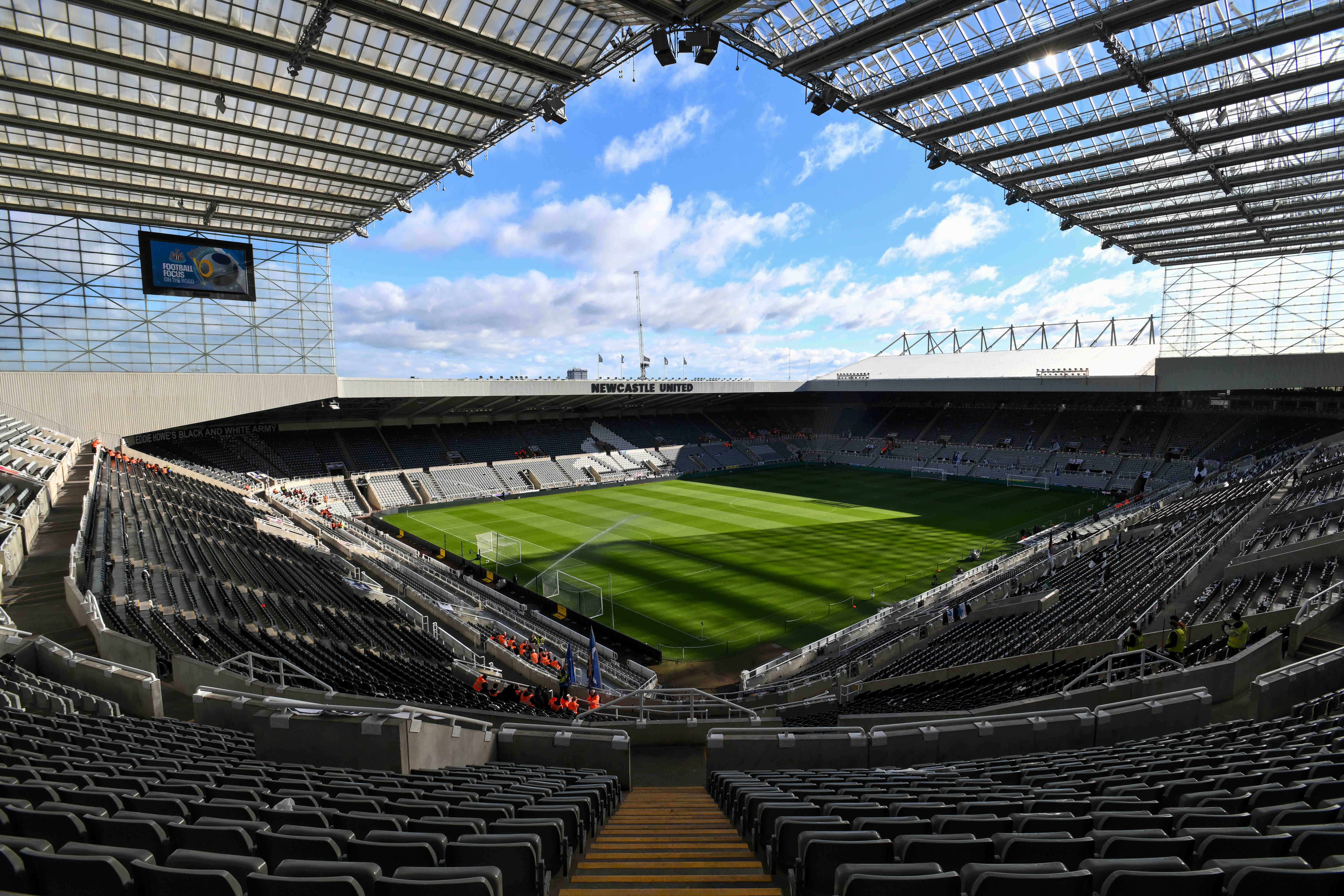 Where to Eat and Drink Near St James’ Park 2026: Best Pubs and Restaurants For Fans