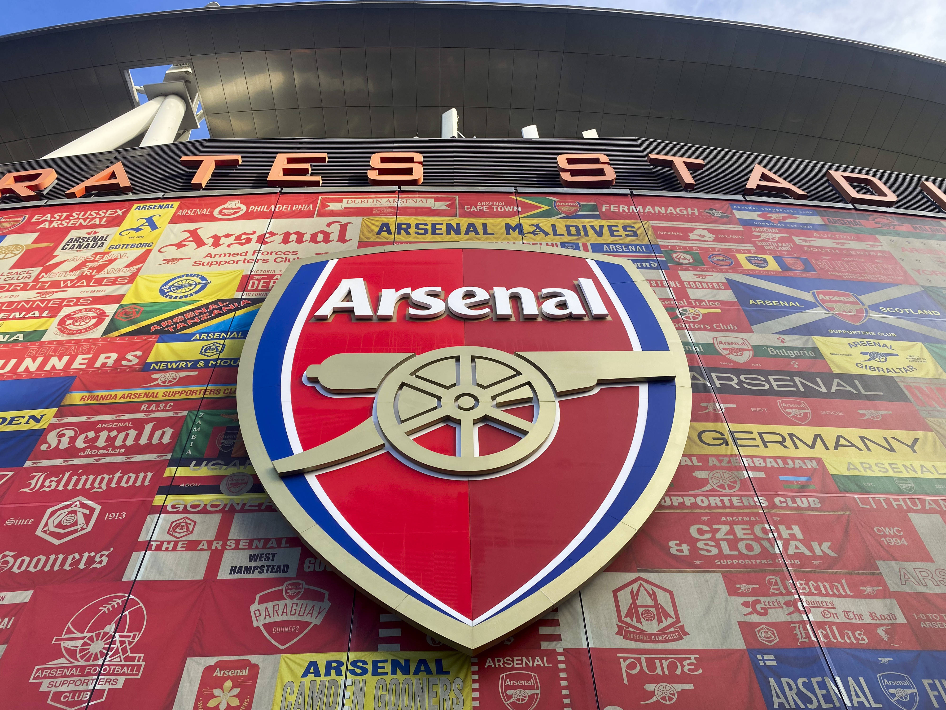 Emirates Stadium Facilities Guide 2026: Accessibility, Toilets, Food and Fan Experience