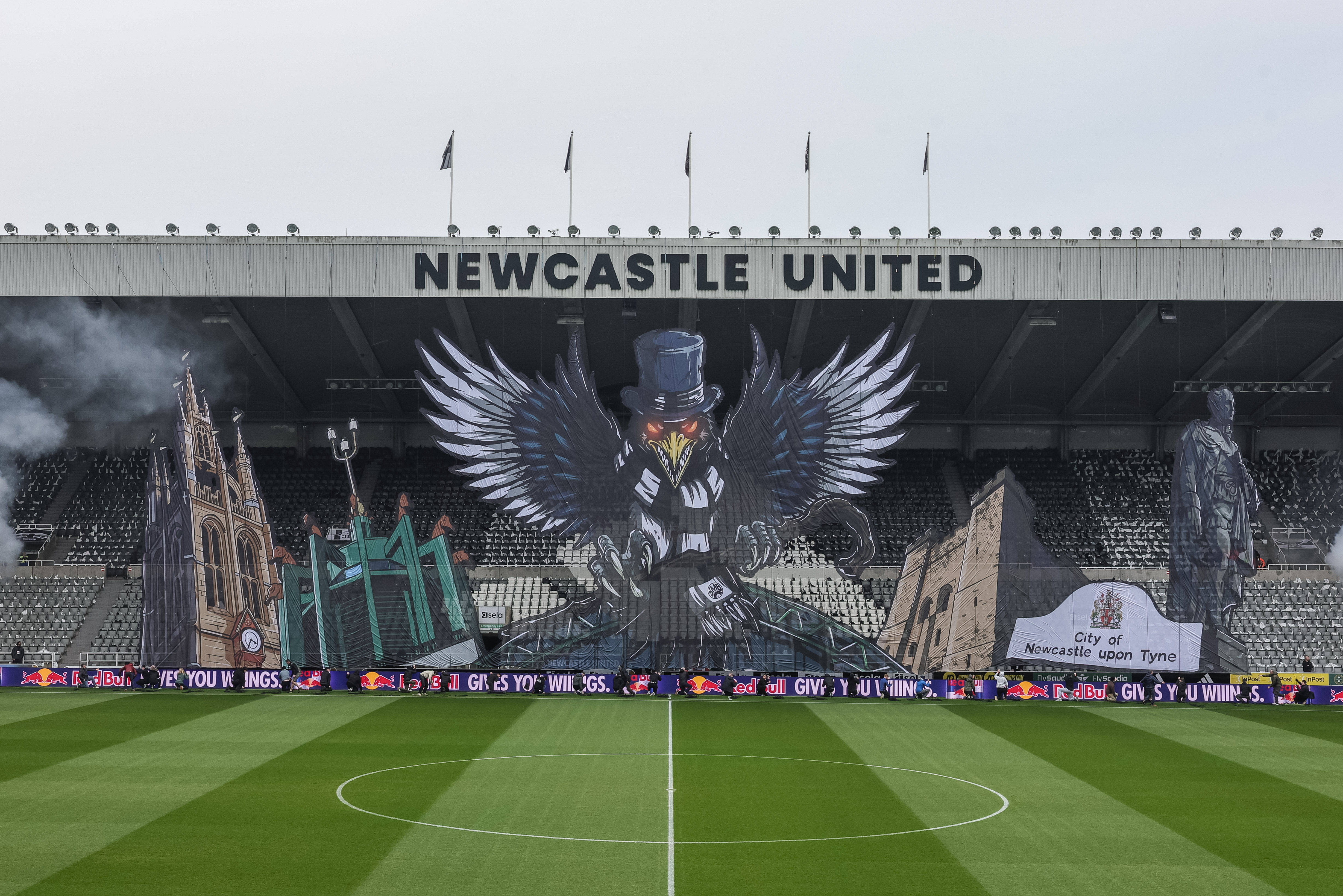 Newcastle fans’ stunning Tyne-Wear tifo that took cheeky swipe at Sunderland deserved way better