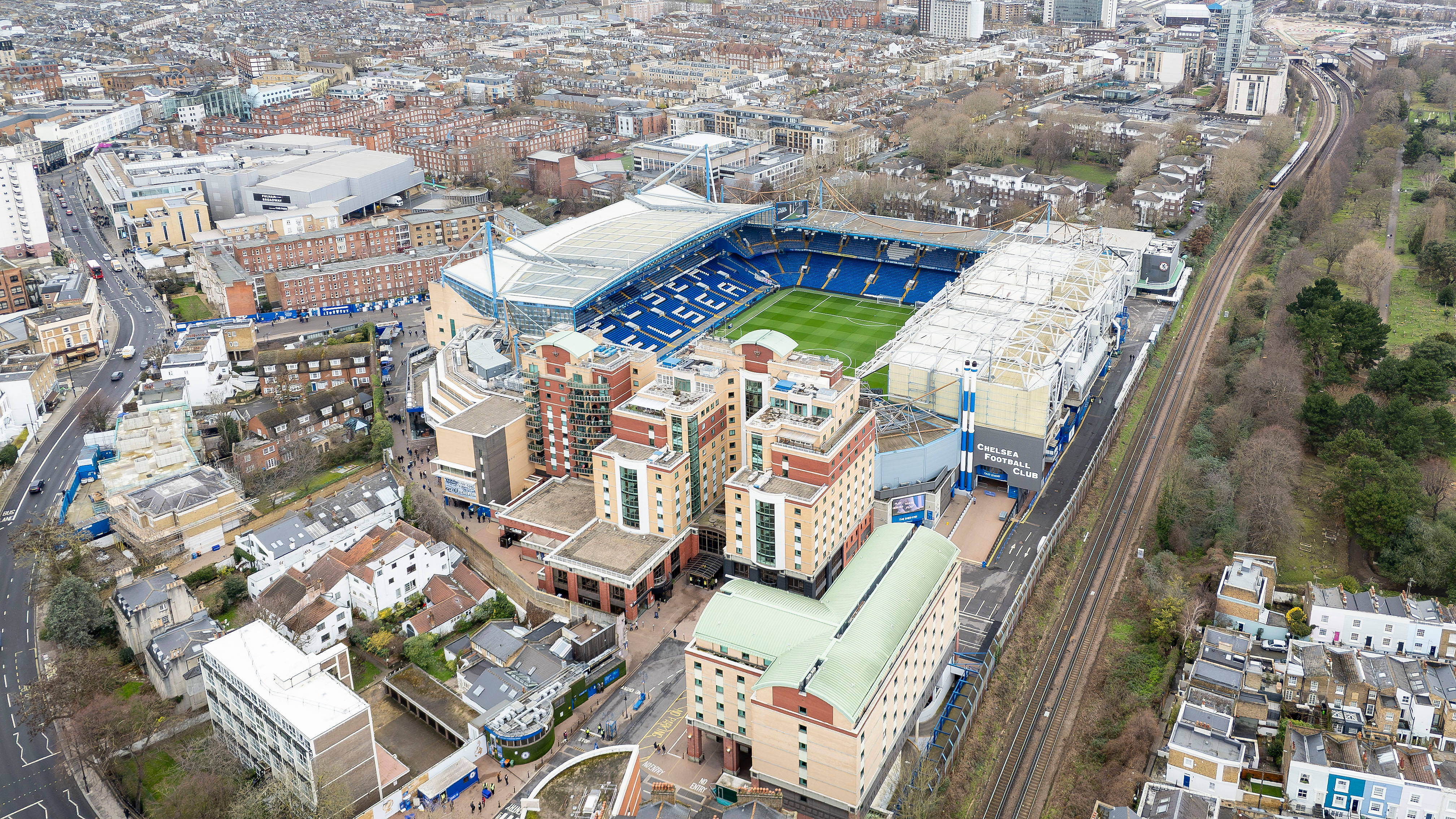 Parking Near Stamford Bridge on a Matchday: Best Options, Prices and How to Book