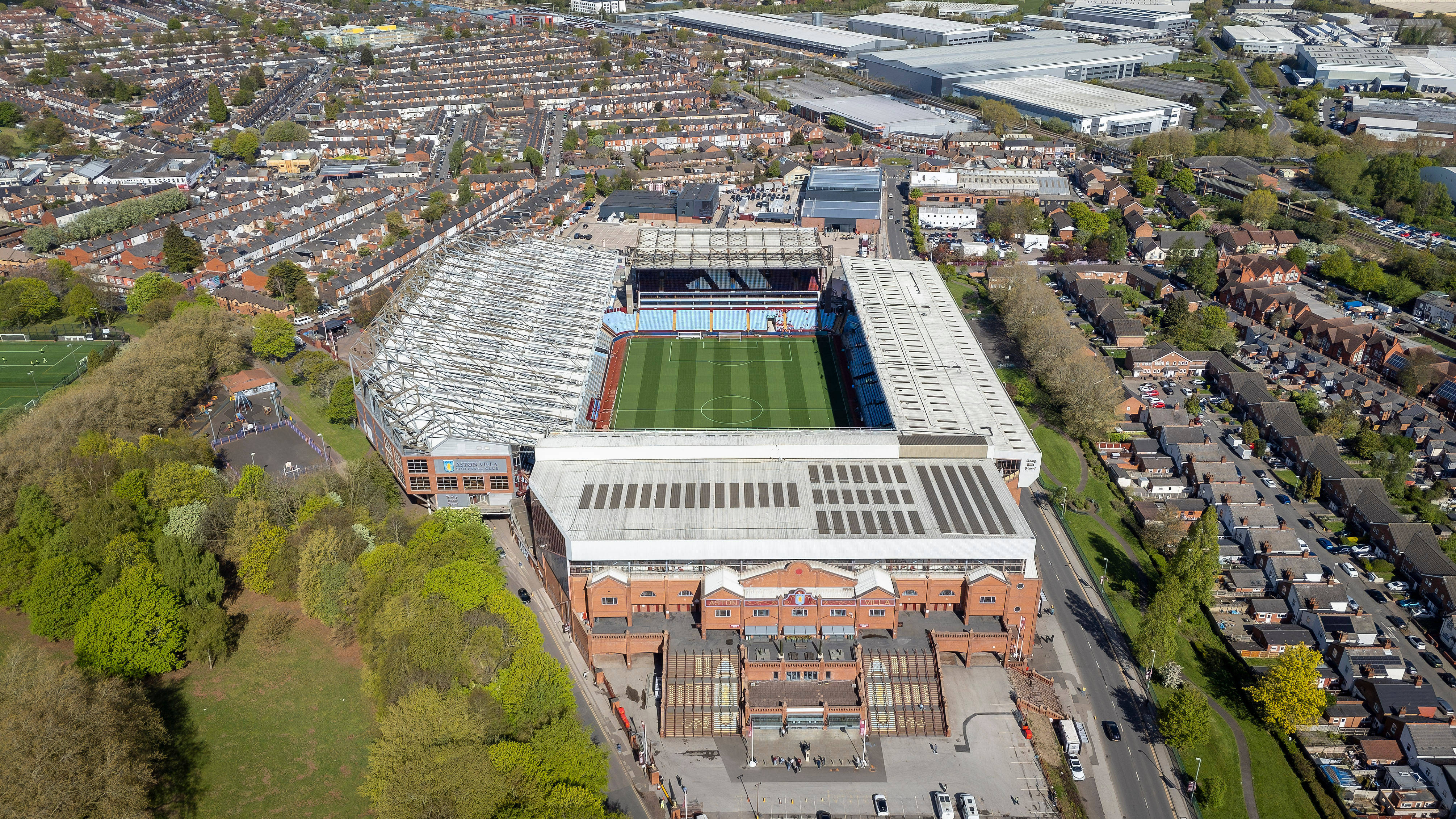 Parking Near Villa Park on a Matchday: Best Options, Prices and How to Book