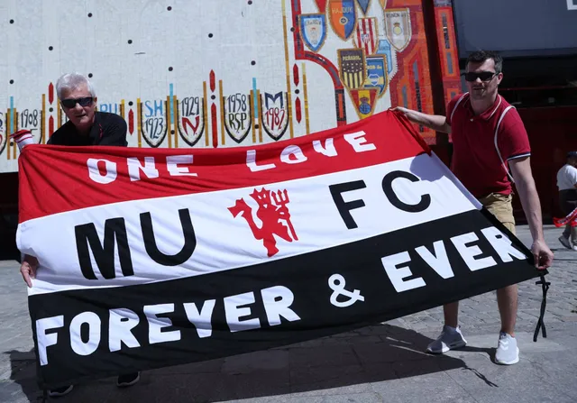 Man Utd tickets fans on European away game