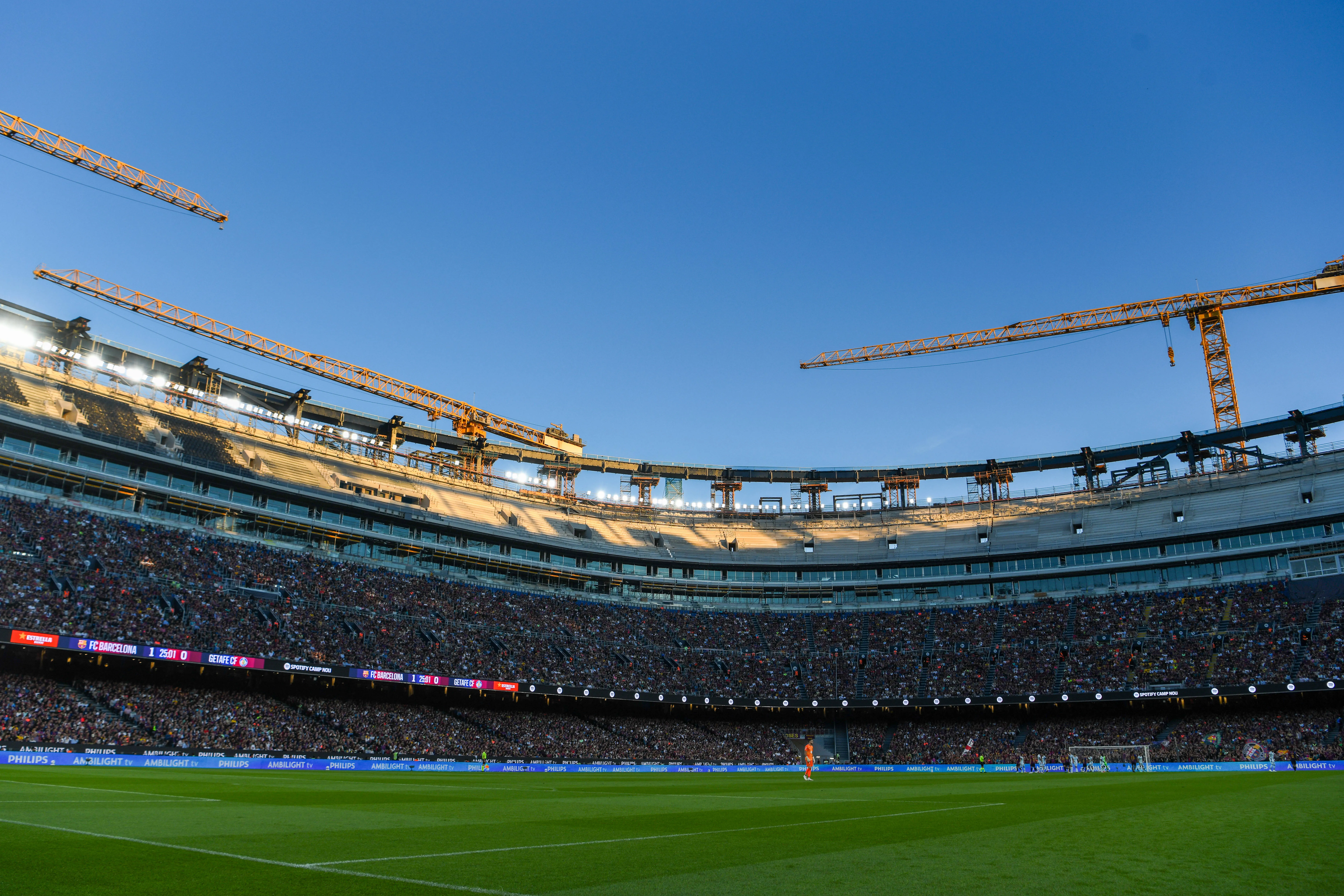 Barcelona hit key Camp Nou roof milestone as stadium redevelopment shifts to giant lift operation