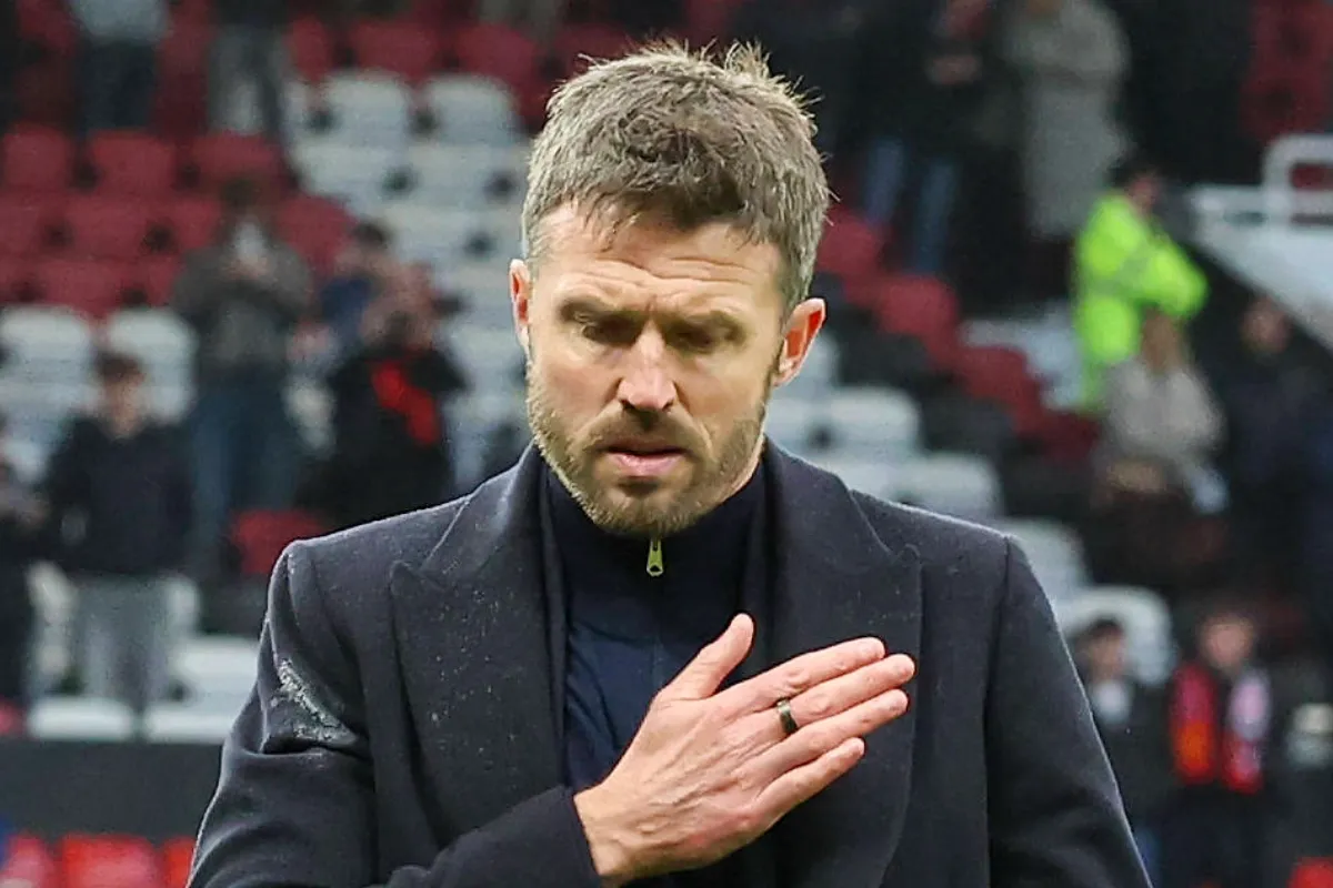 Michael Carrick chant: Lyrics, tune and story behind Man Utd fans&rsquo; song for their former midfielder and manager