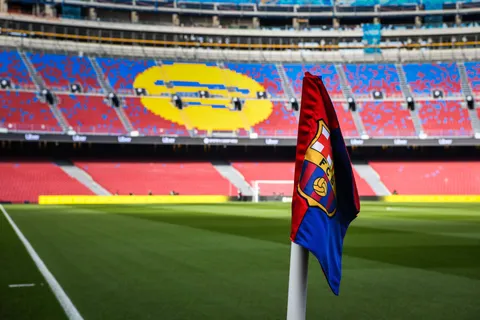 Barcelona already in &lsquo;talks&rsquo; over 2027/28 stadium switch as new Camp Nou roof timeline takes shape