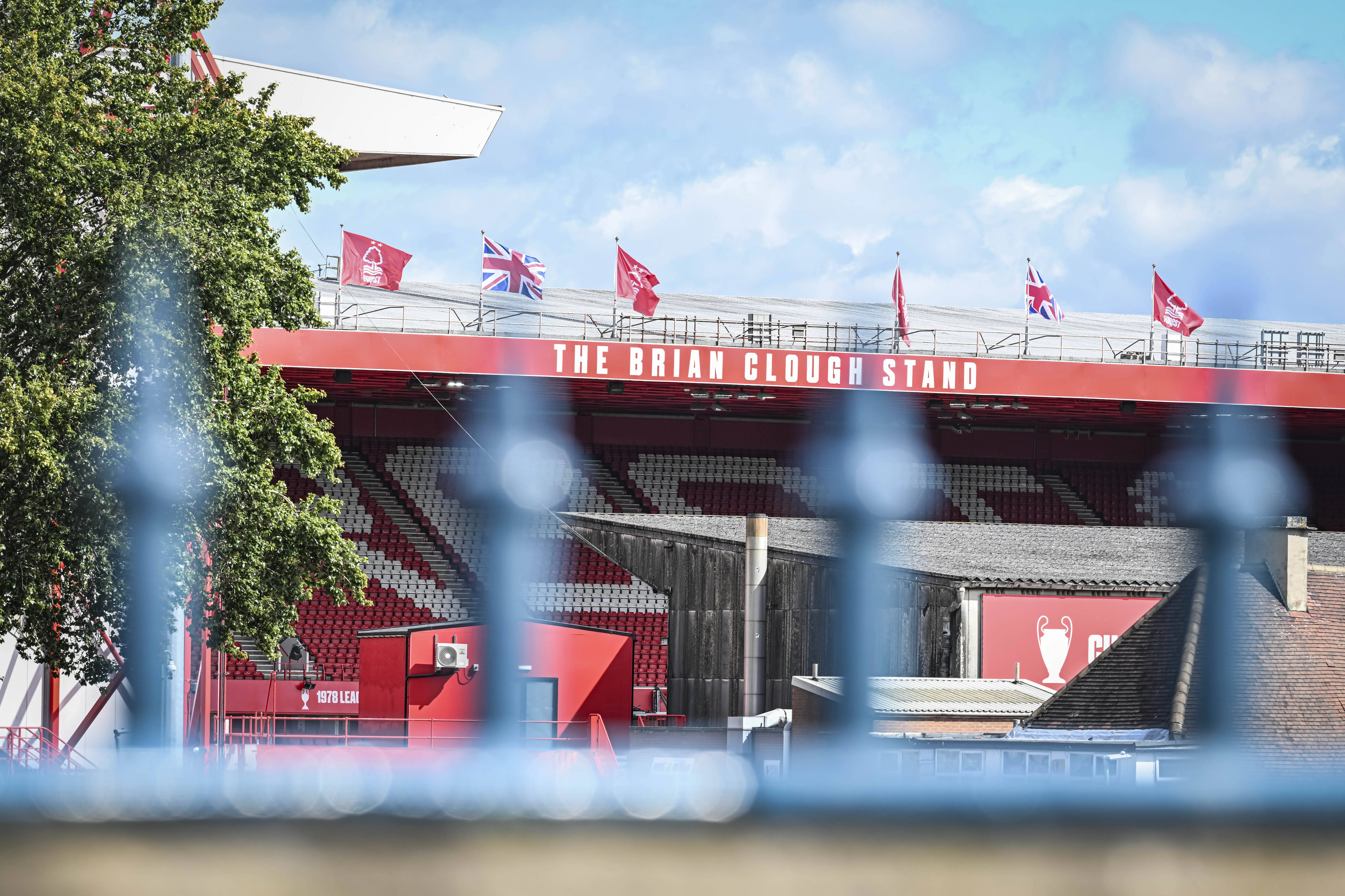 Nottingham Forest football chants: Lyrics of Mull of Kintyre, You Are My Forest and much more