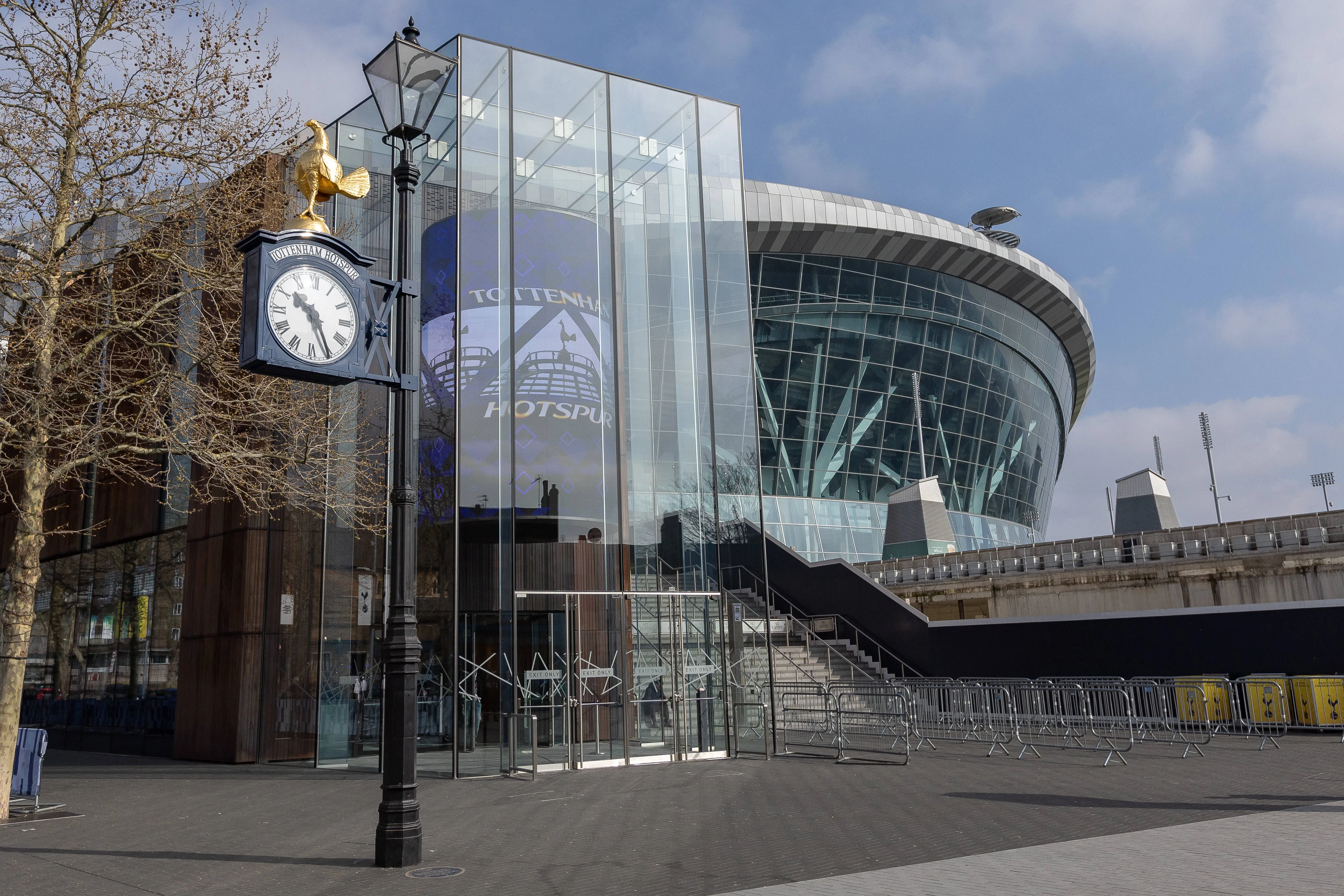 Tottenham Hotspur Stadium Facilities Guide 2026: Accessibility, Toilets, Food and Fan Experience