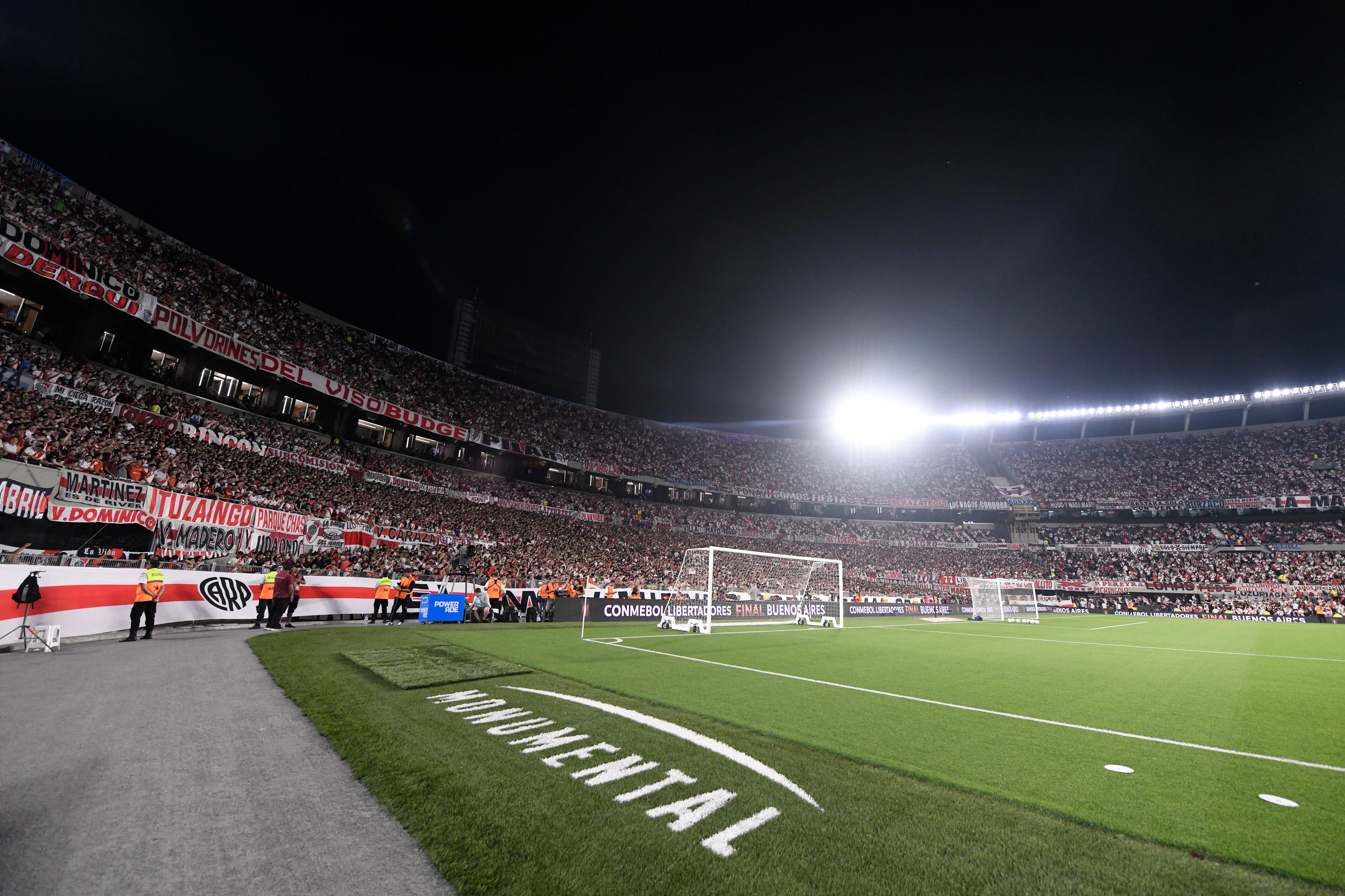 River Plate remove &lsquo;giant&rsquo; feature from Estadio Monumental as 101,000-capacity renovation continues
