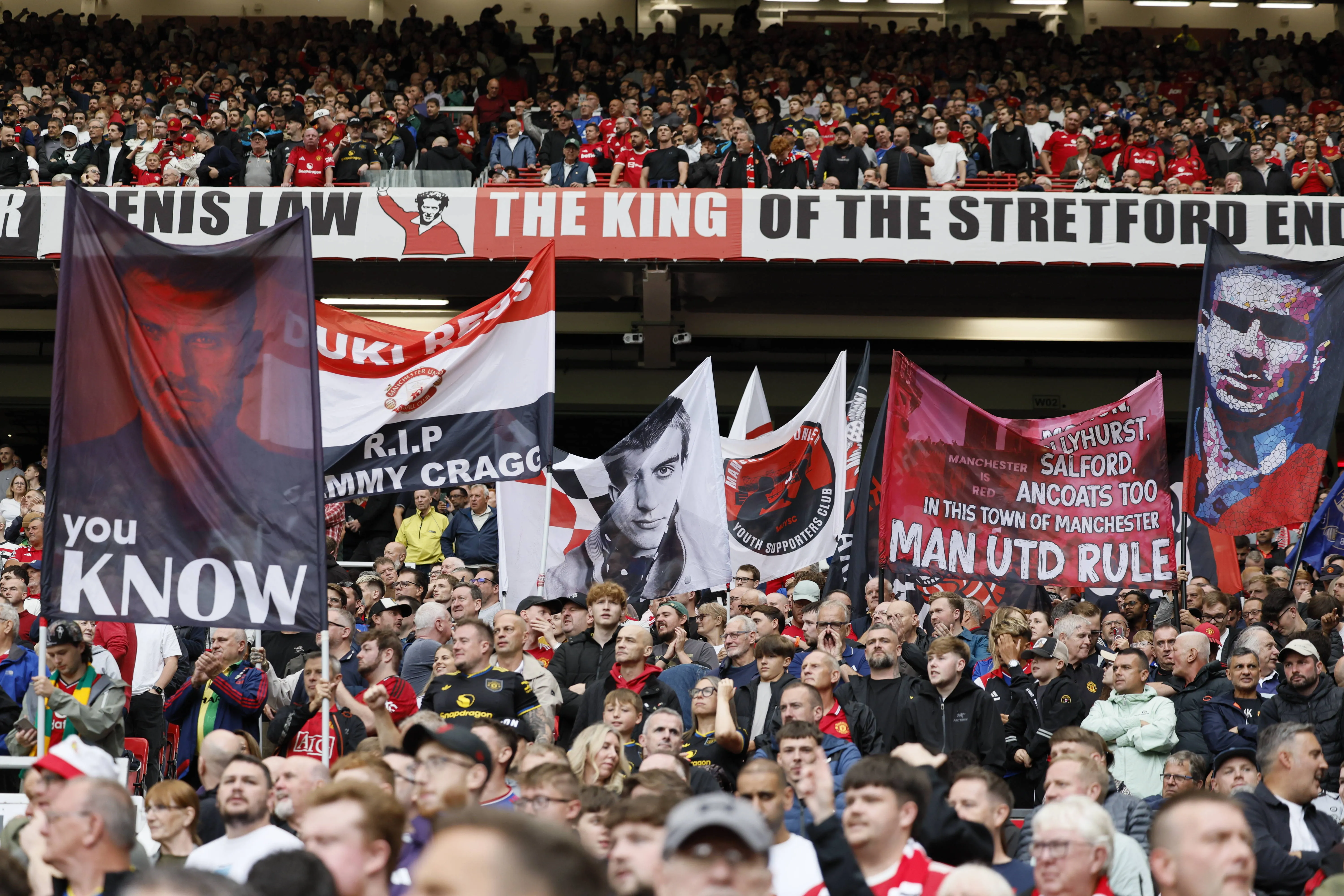 Man Utd ban hundreds of season-ticket holders as club defends crackdown on organised touting