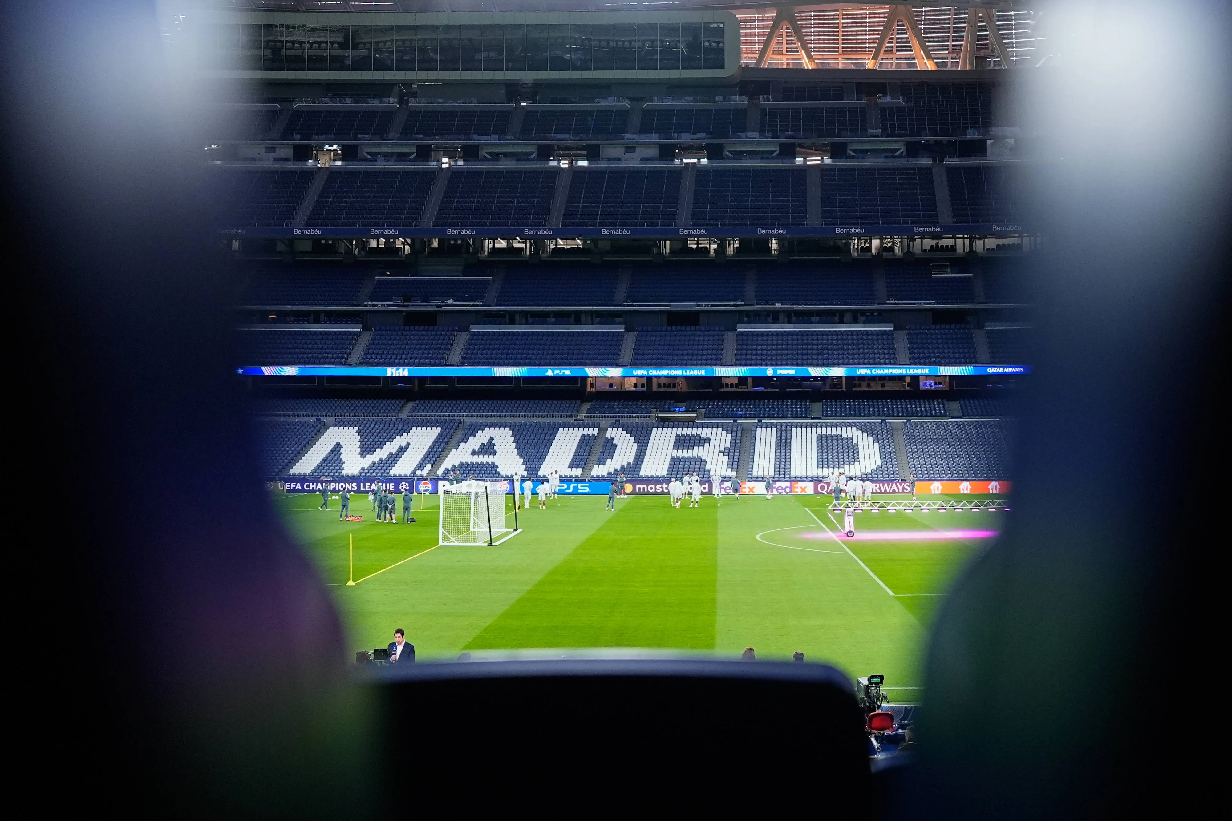 Watch how Real Madrid remarkably transform Bernabeu into Madrid Open tennis courts after &pound;900m revamp
