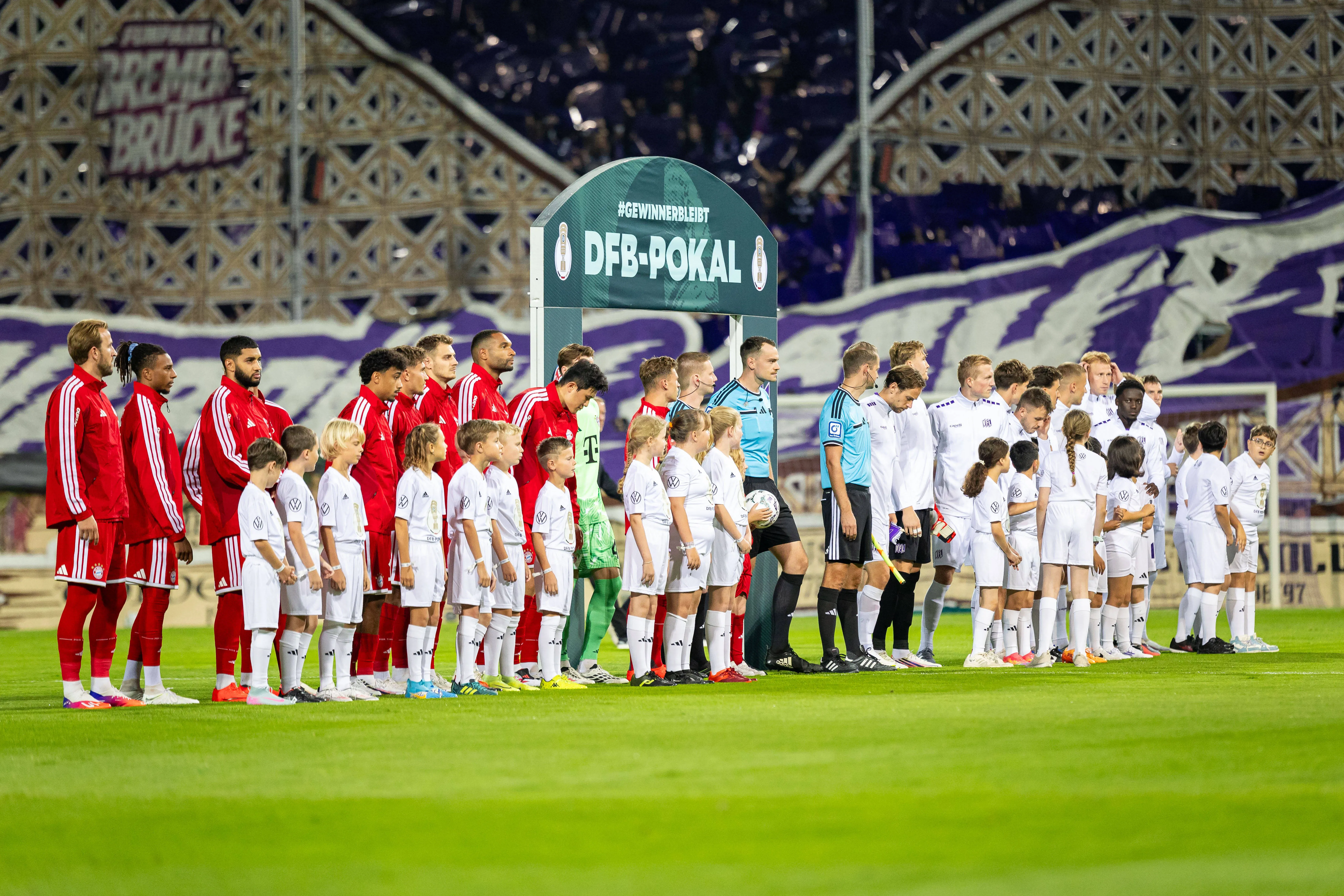 VfL Osnabruck ultras unveil &lsquo;incredible&rsquo; moving tifo before German Cup clash with Bayern Munich