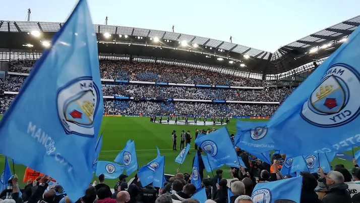 manchester city club anthem blue