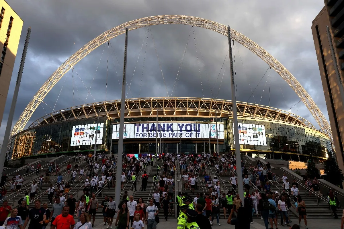 Real Madrid fans in london