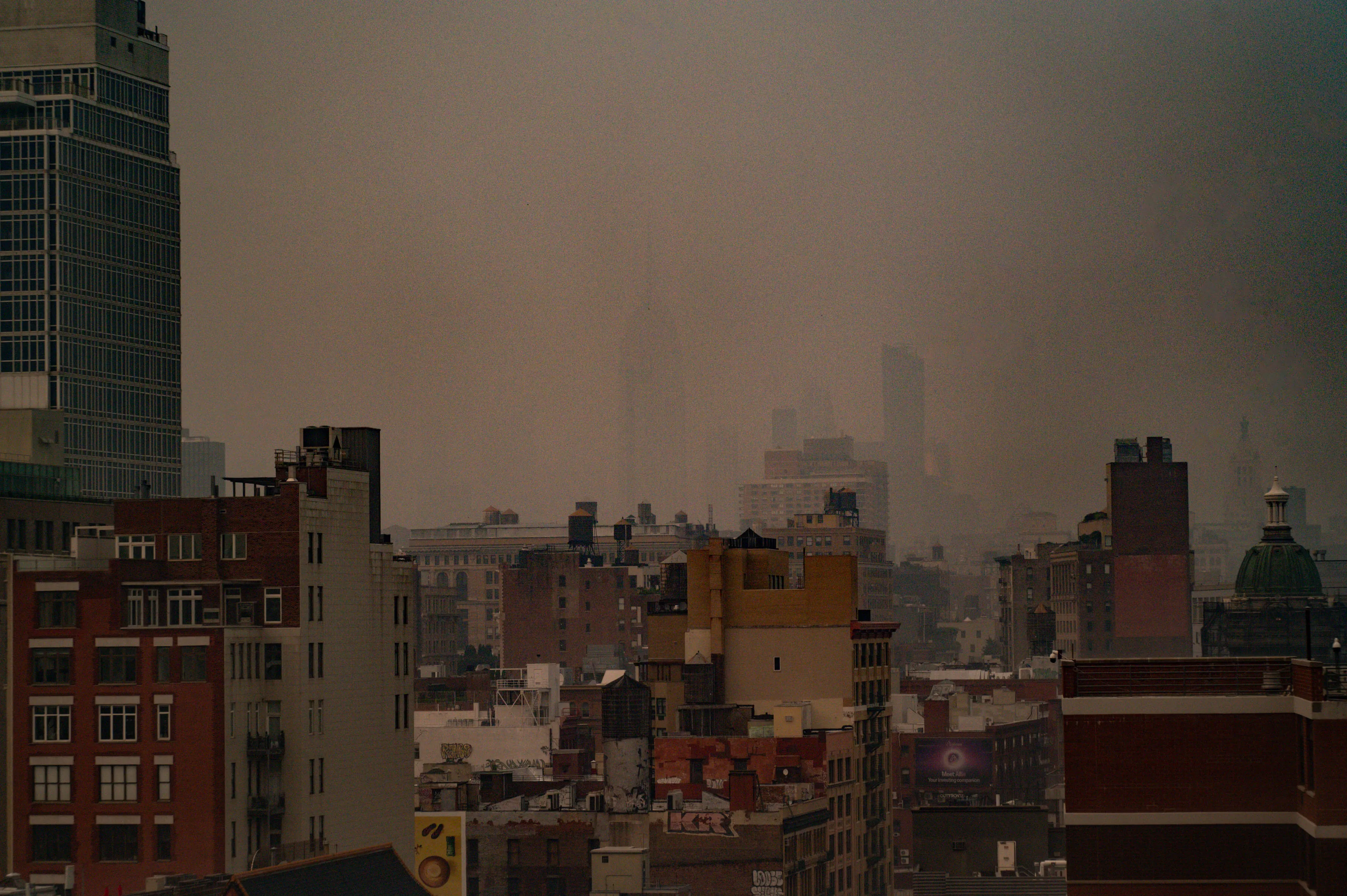 Smoke from a wildfire in Canada makes the skyline almost invisible in Manhattan, New York