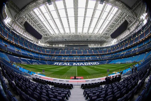 Real Madrid Stadium Renovation | Real Madrid Stadium Upgrade | Full interior shot of new Santiago Bernabeu with retractable roof and pitch