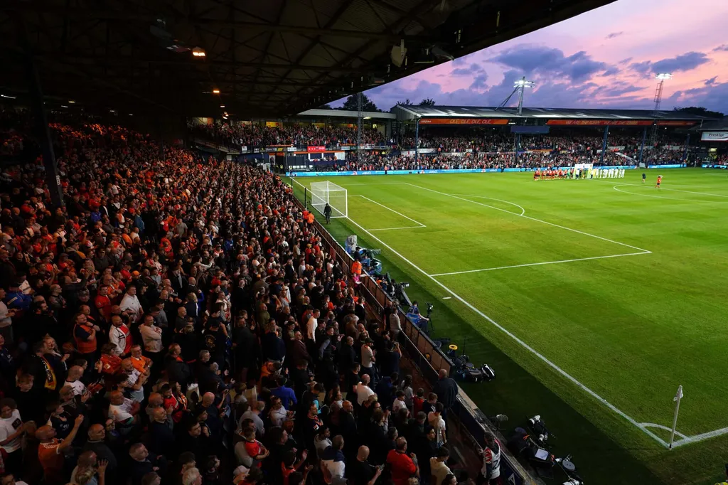 Luton Town tickets allow you to experience the unique atmosphere of Kenilworth Road