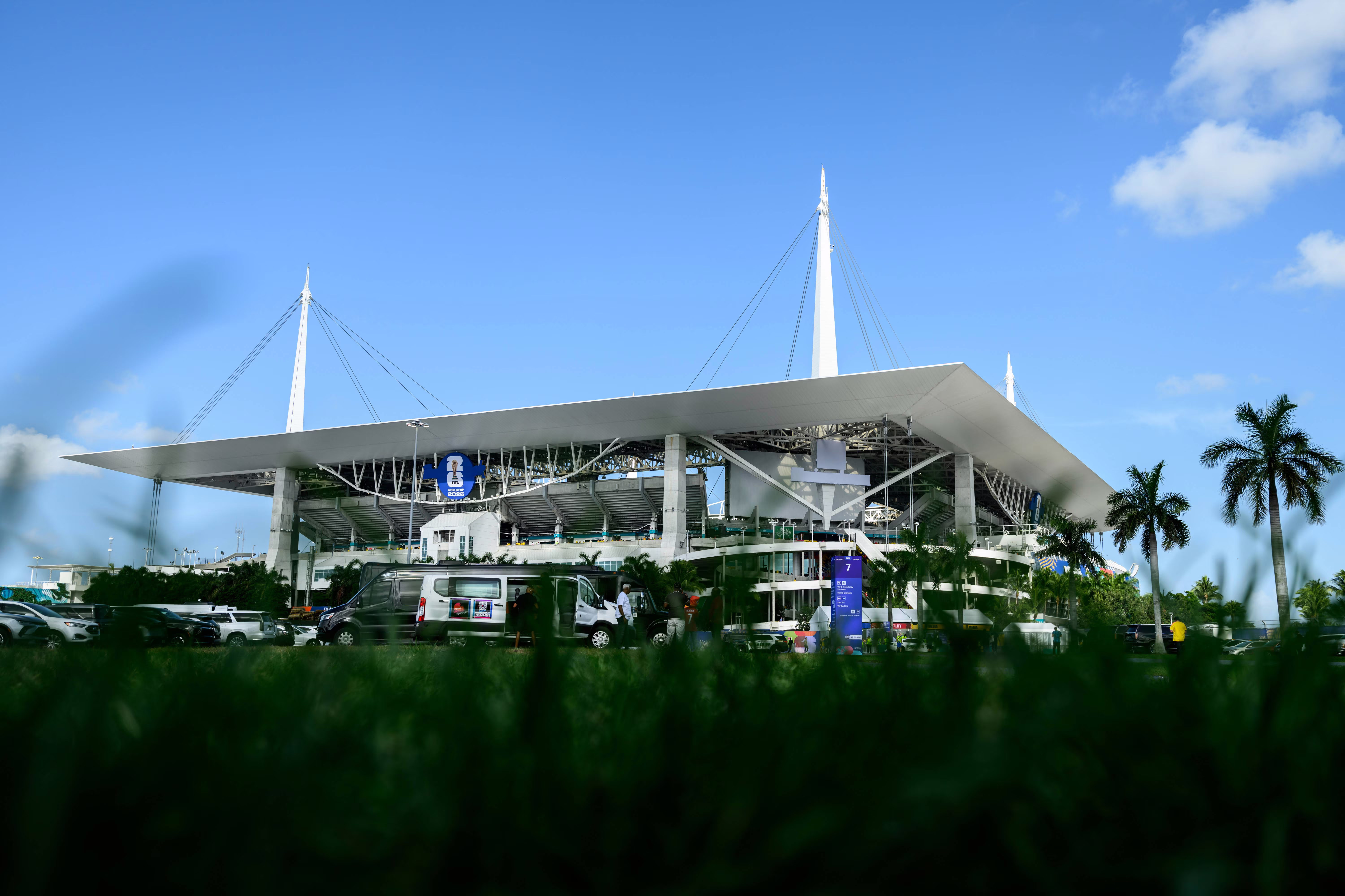 England fans braced for Miami weather chaos as heatwave and storms risk delaying Norway quarter‑final