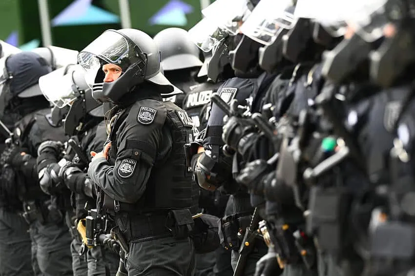 155 police officers injured in Berlin
