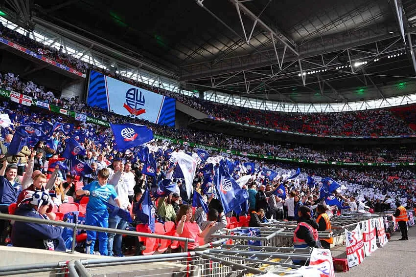 Supporters unveil new Bolton chant