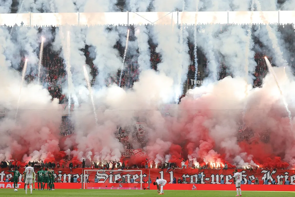 1 FC Koln pyro display - German football pyro display - Bundesliga pyro - vs Borussia Monchengladbach 4