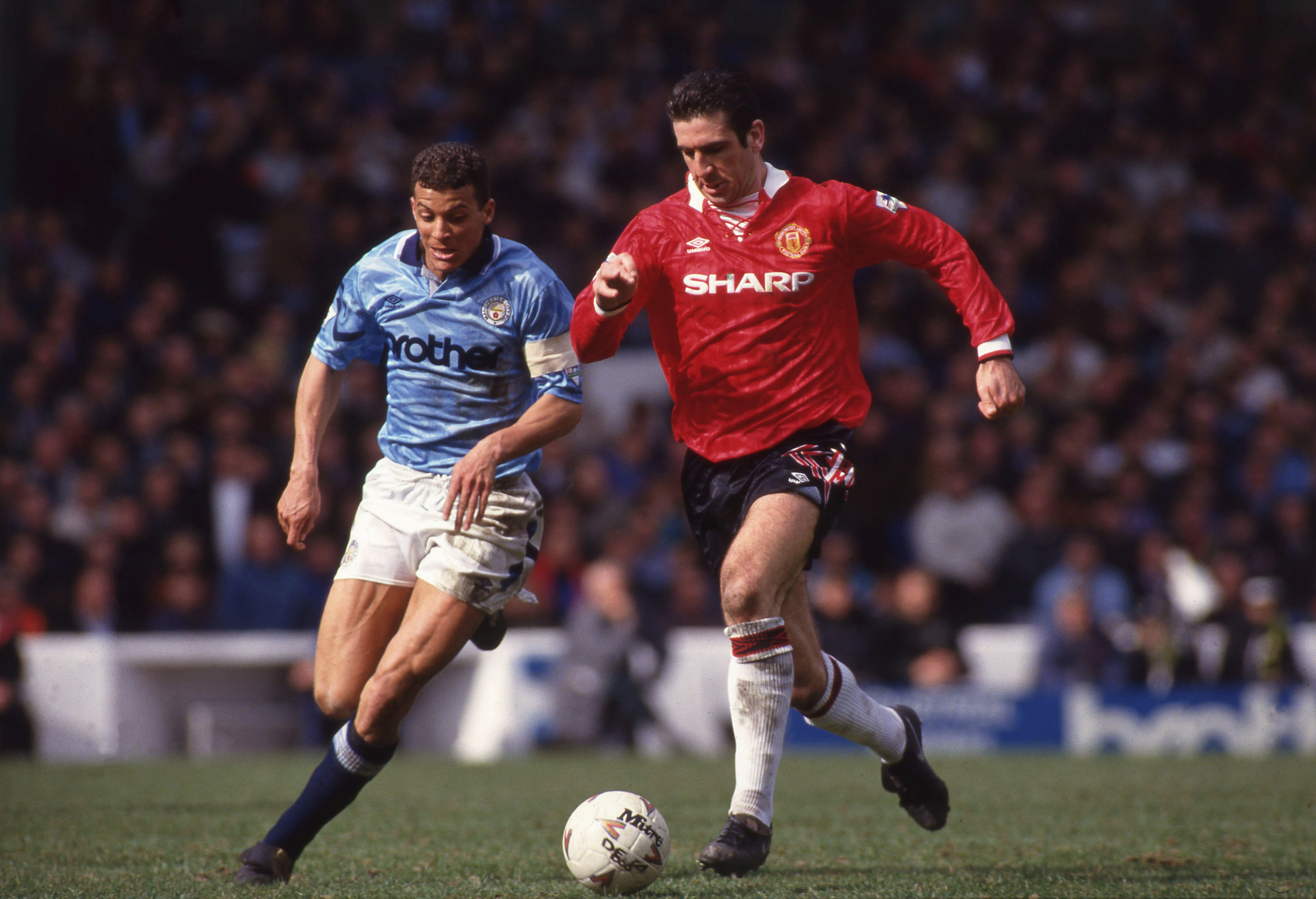 Most popular retro premier league shirts