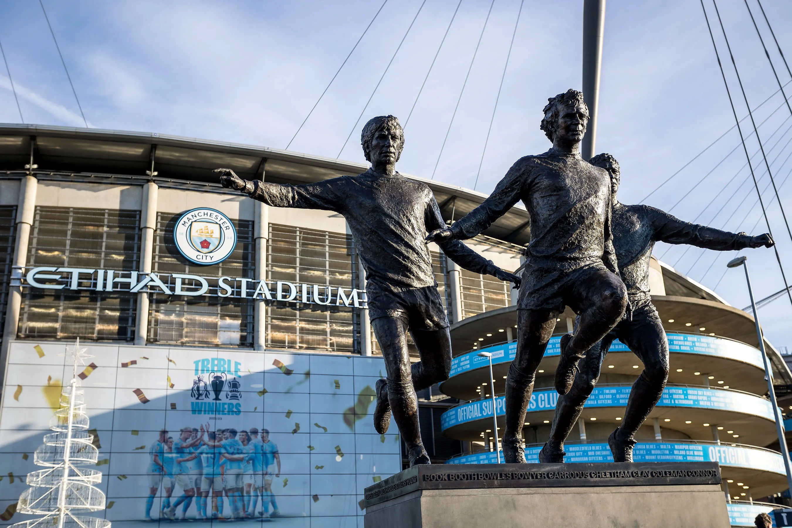 New Etihad Stadium footage shows major skywalk progress as hotel area opens to the public