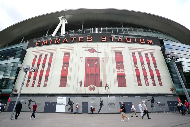 The facade of Emirates Stadium