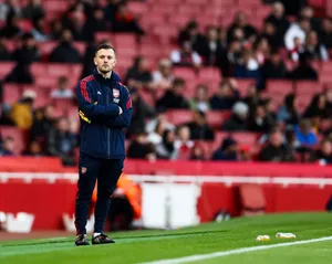 Where do Arsenal Academy play?