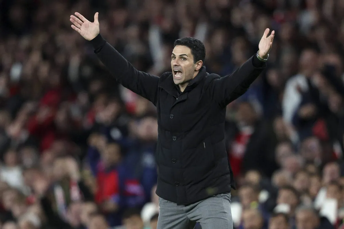 Arsenal searching for suspects after Emirates store trashed in overnight raid