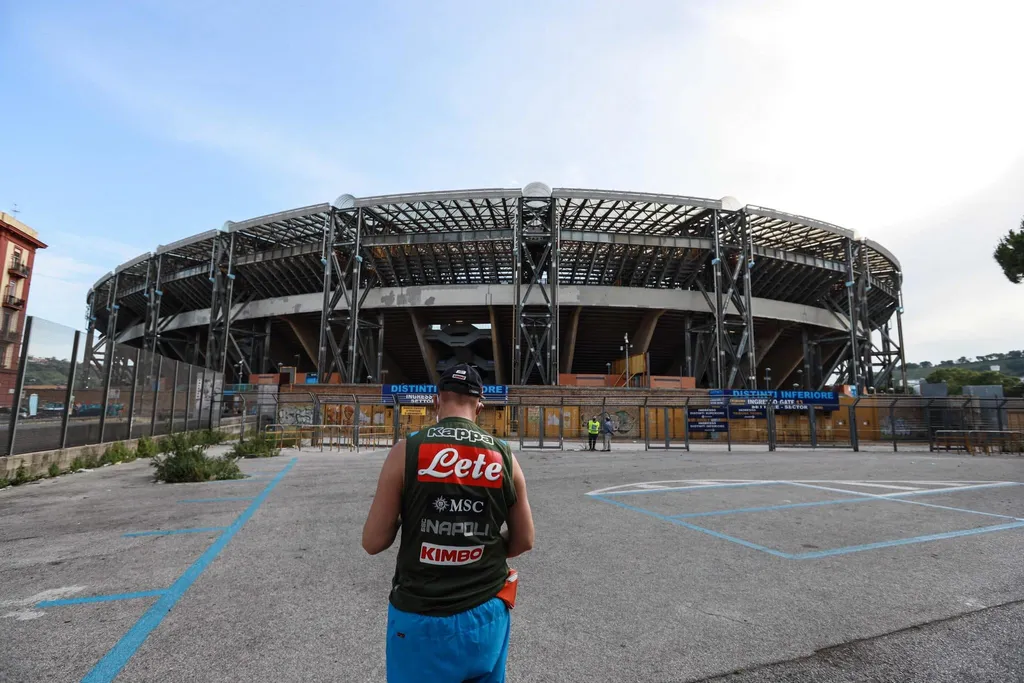 napoli stadium