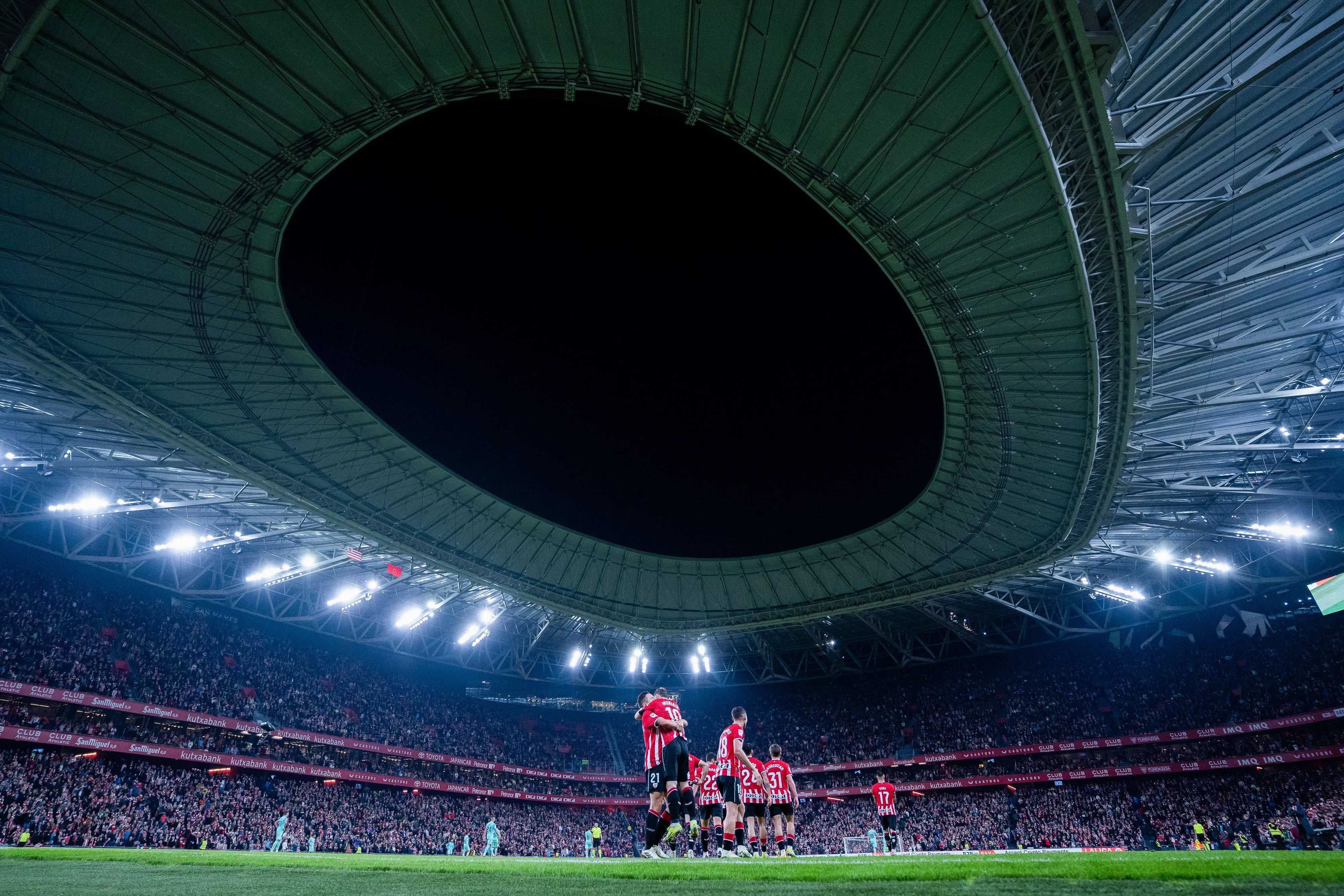 Iconic European stadium sets &lsquo;record-breaking&rsquo; 52,327 attendance &ndash; and not because of football