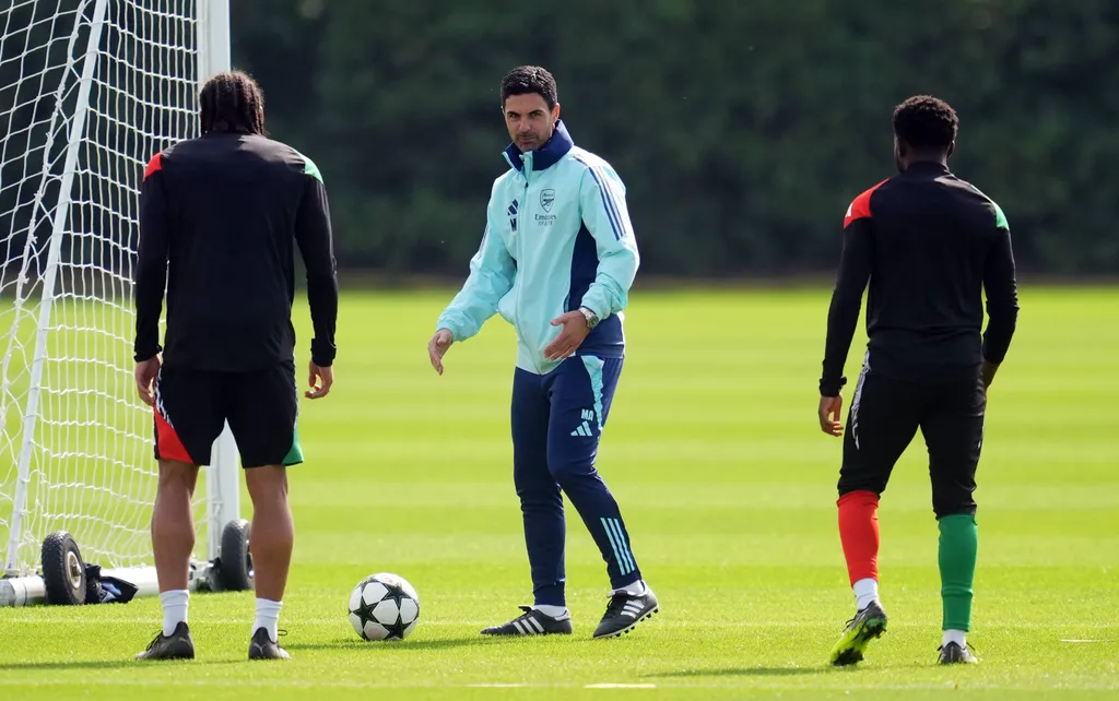 Arsenal fans in Bergamo