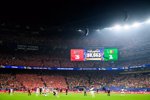 What was the most attended match of the second round of 2026 World Cup group games?