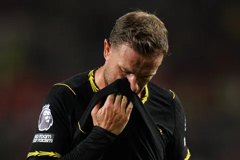 What Brentford fans chanted at Jordan Henderson during emphatic Chelsea victory