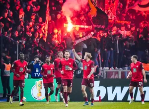 1.FC Kaiserslautern fans with semi-final message