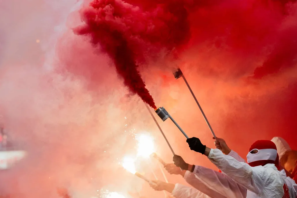 1 FC Koln pyro display - German football pyro display - Bundesliga pyro - vs Borussia Monchengladbach 3
