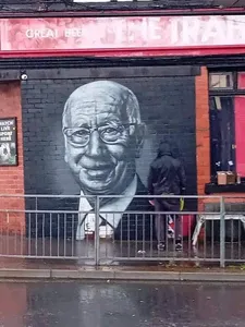 Where is the new Sir Bobby Charlton mural? Guide for Manchester United fans