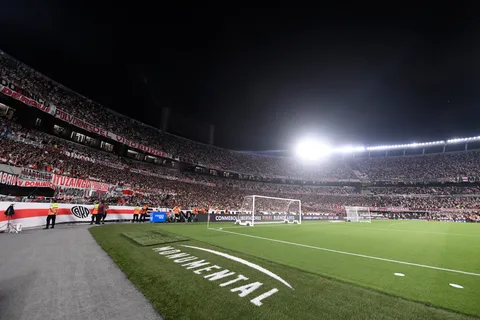 River Plate remove &lsquo;giant&rsquo; feature from Estadio Monumental as 101,000-capacity renovation continues