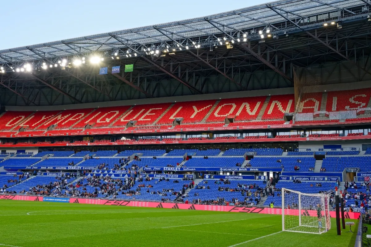 How to get tickets for Lyon vs. Crystal Palace