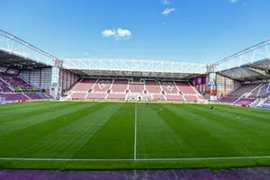 How many football teams in Edinburgh are there?