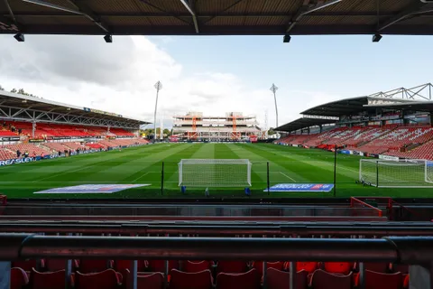 Fresh Racecourse Ground footage highlights Kop Stand roof update hours before Wrexham vs Burnley