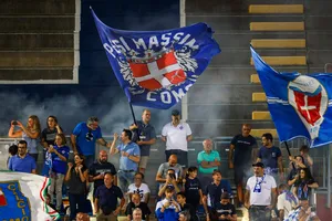 Como sell out stadium for potential promotion-clinching match