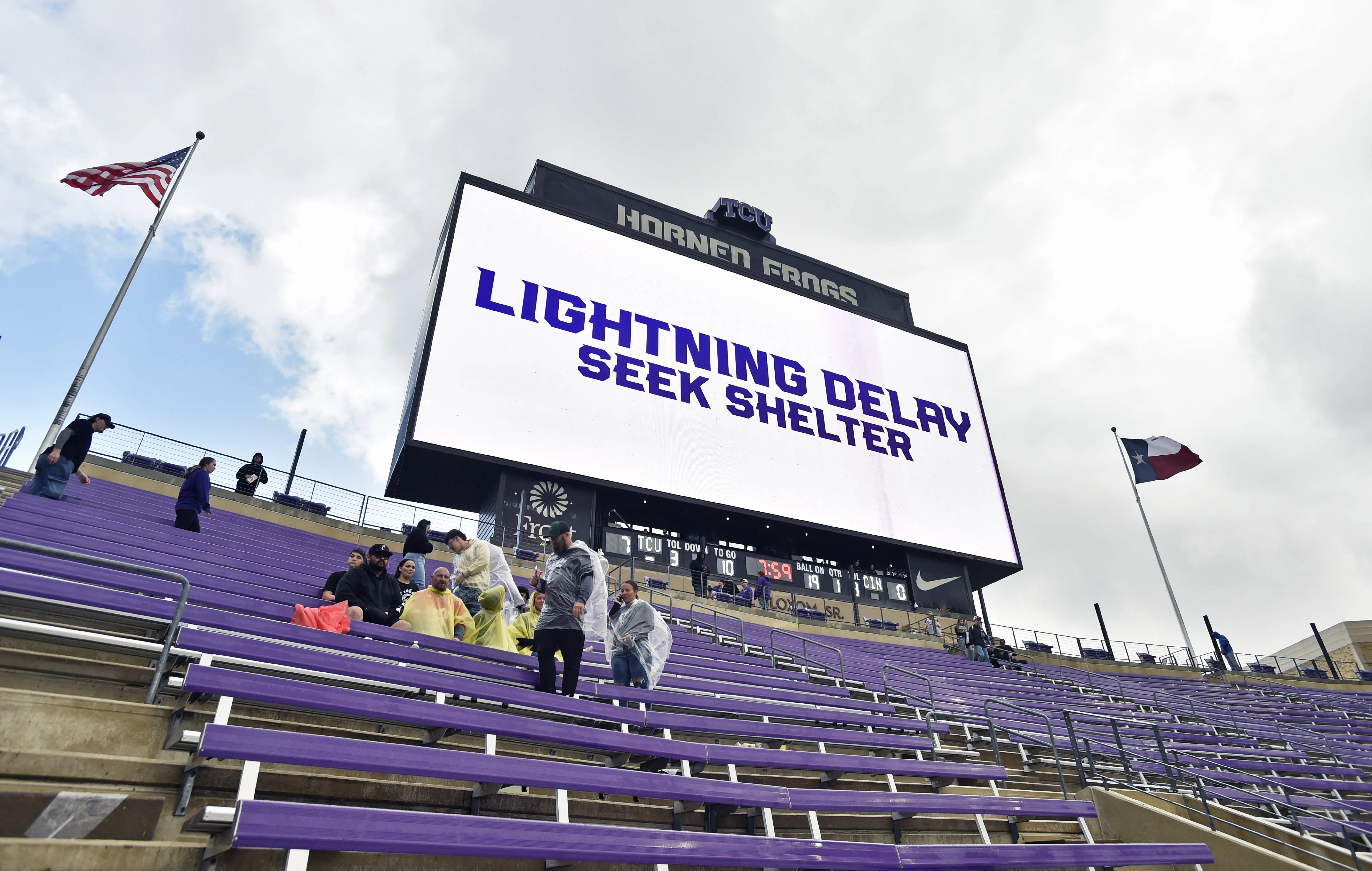 What a lightning delay message could look like inside stadiums