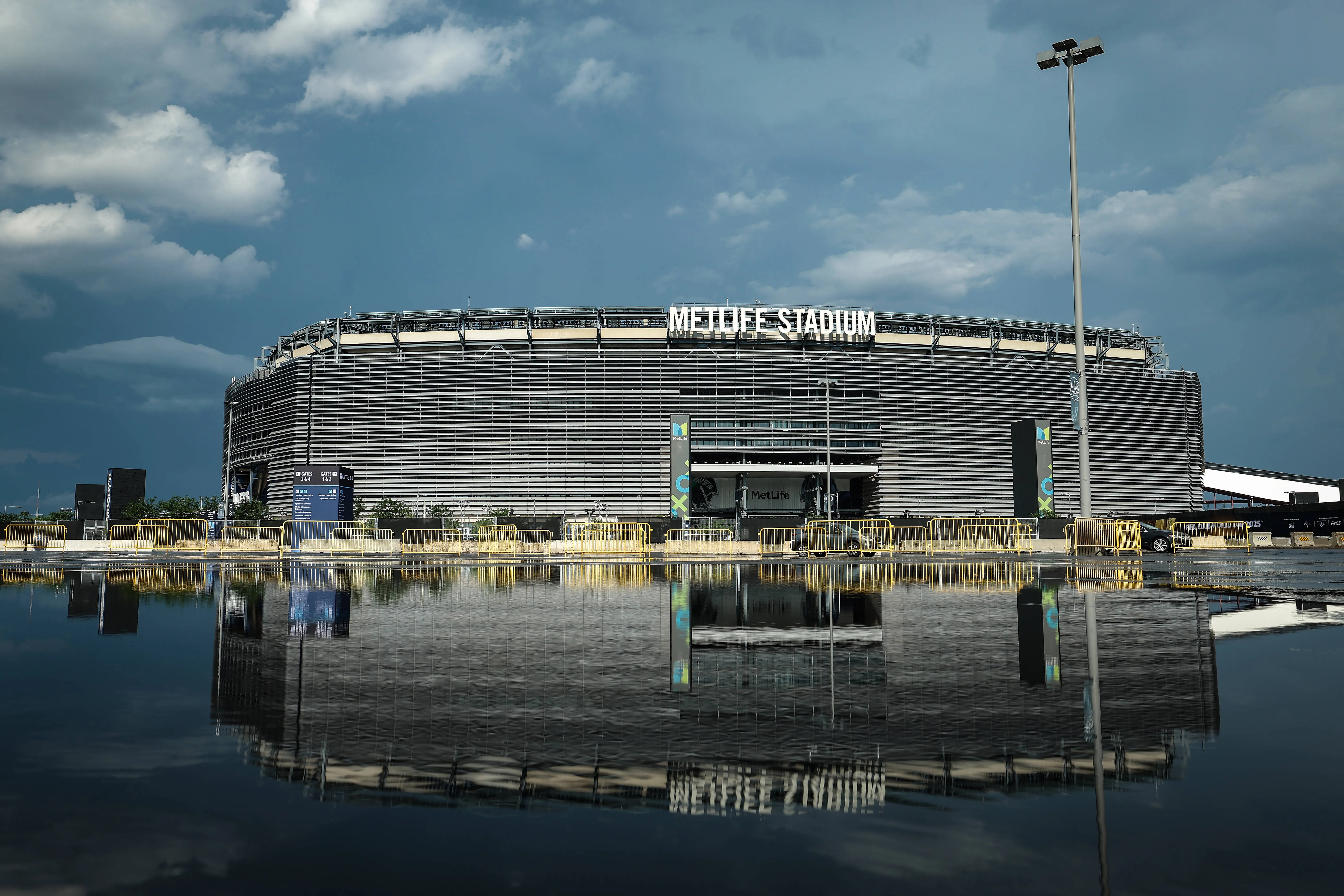 A general view outside of the Metlife Stadium, New Jersey