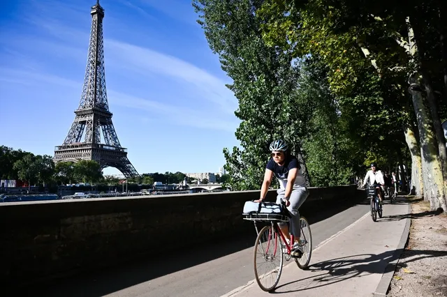 Liverpool fans in paris